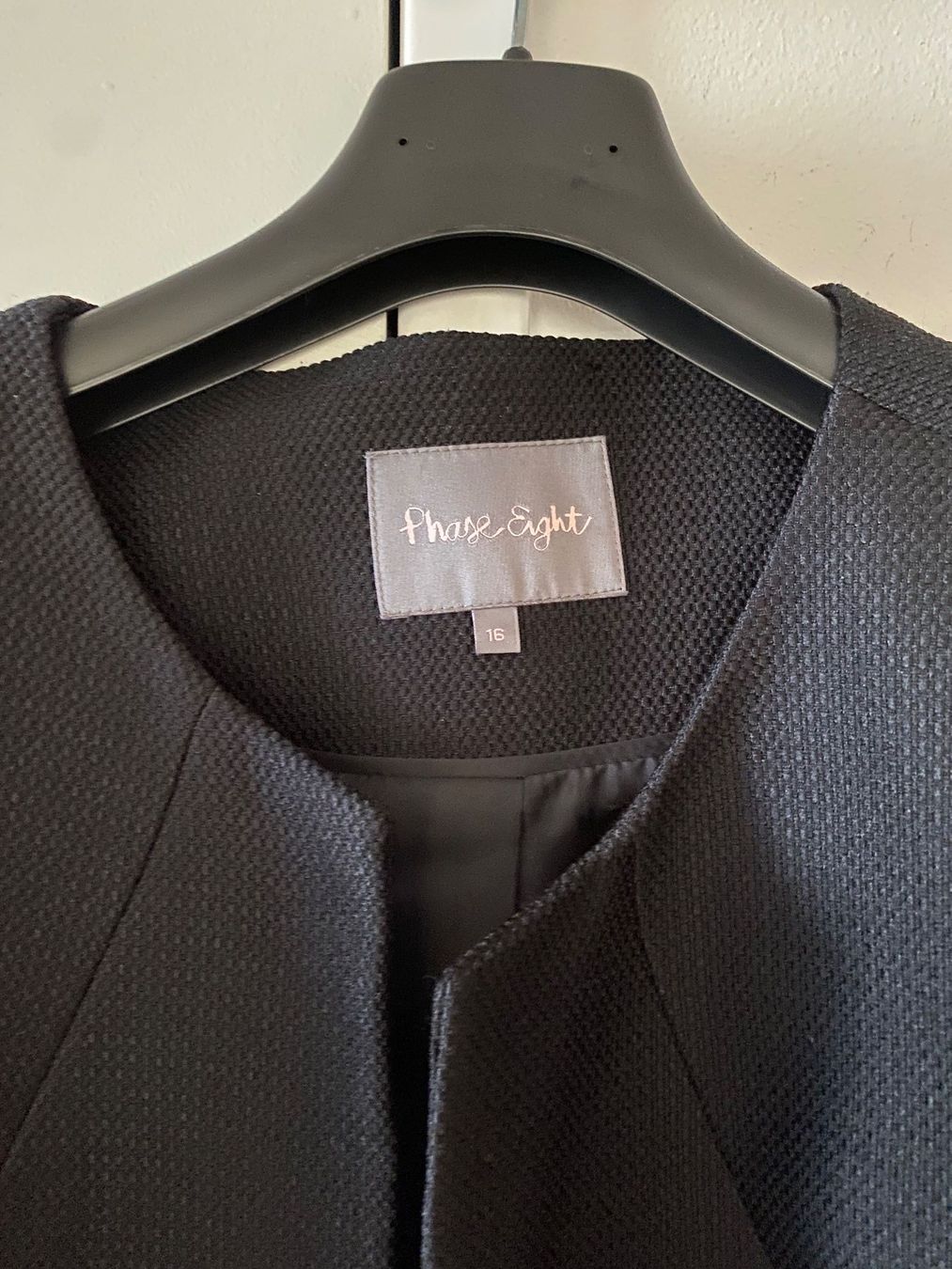 Phase Eight Giacche: Phase Eight Damen Blazer Schwarz neuwertig – Nuovo (secondo la descrizione) da Luzern venduto da Sommer_26 2